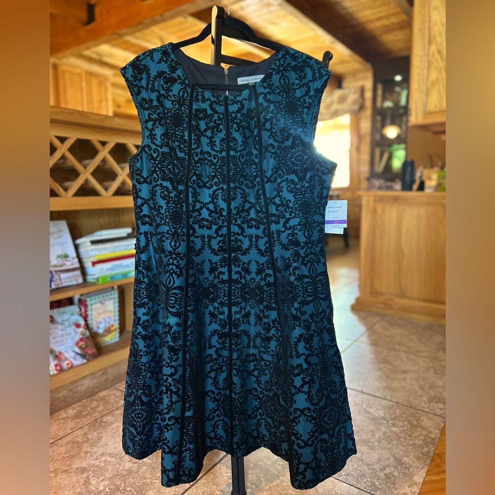 danny and nicole Hunter/Black Dress